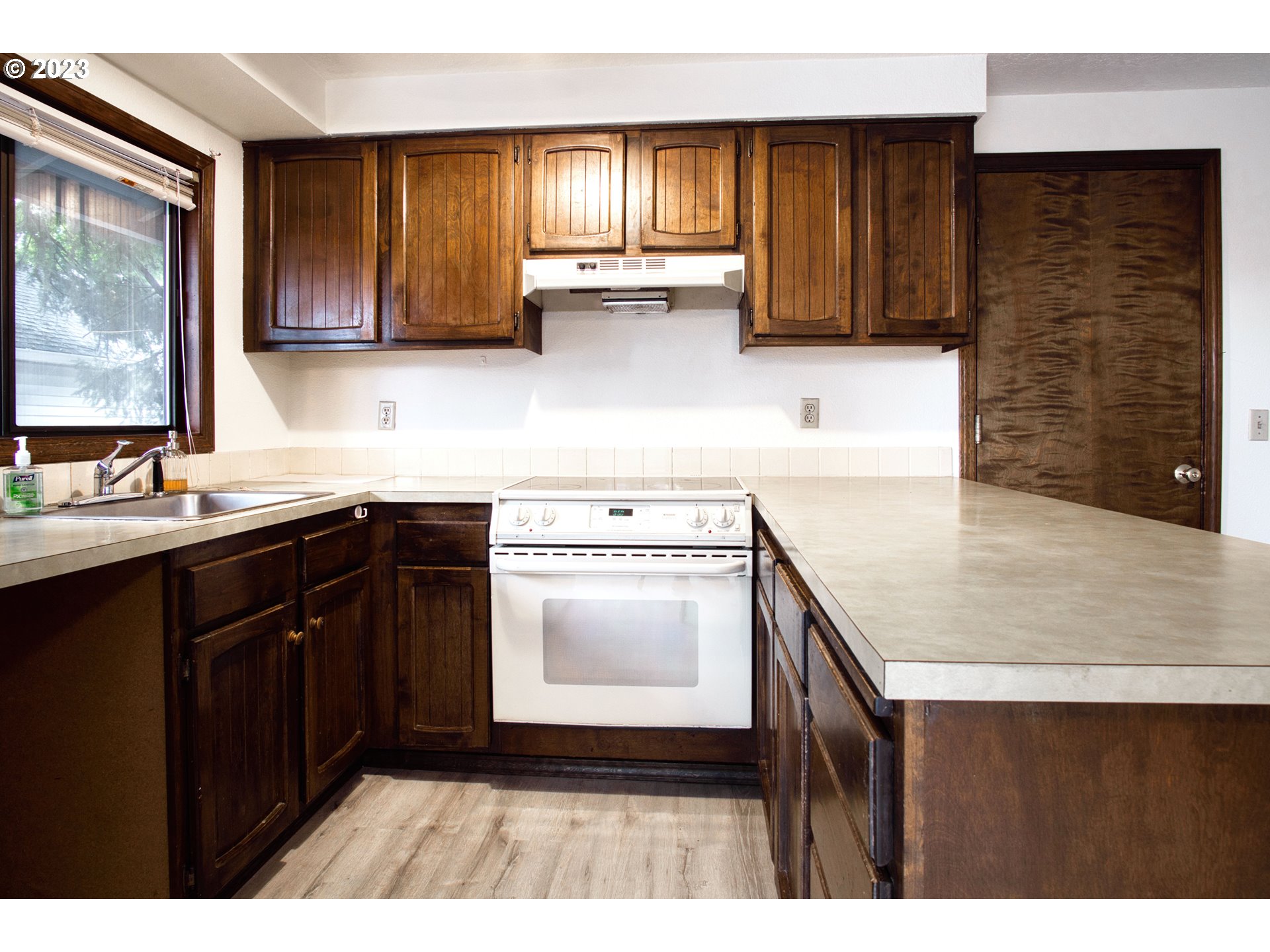 415 NE 136TH AVE