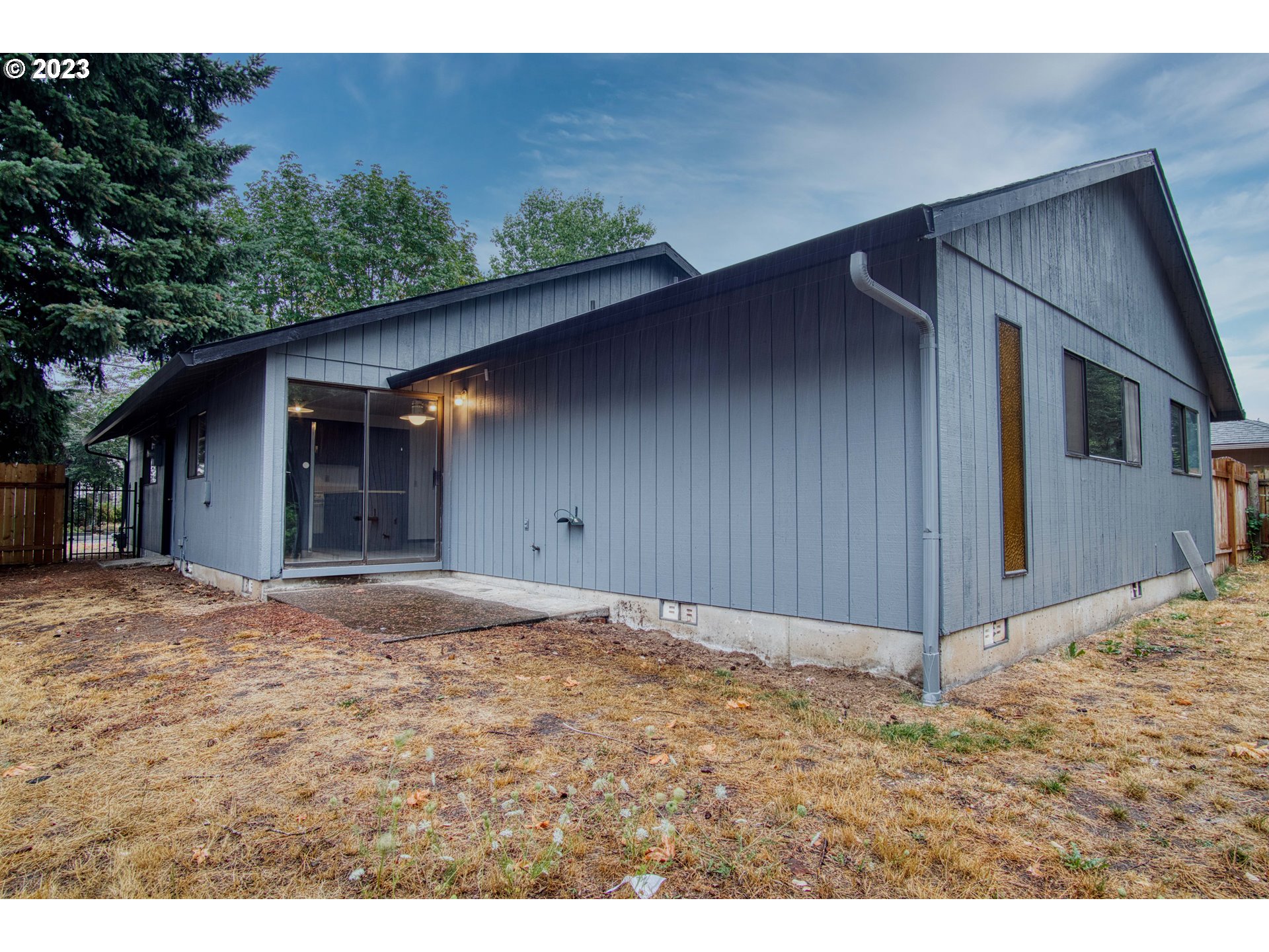 415 NE 136TH AVE