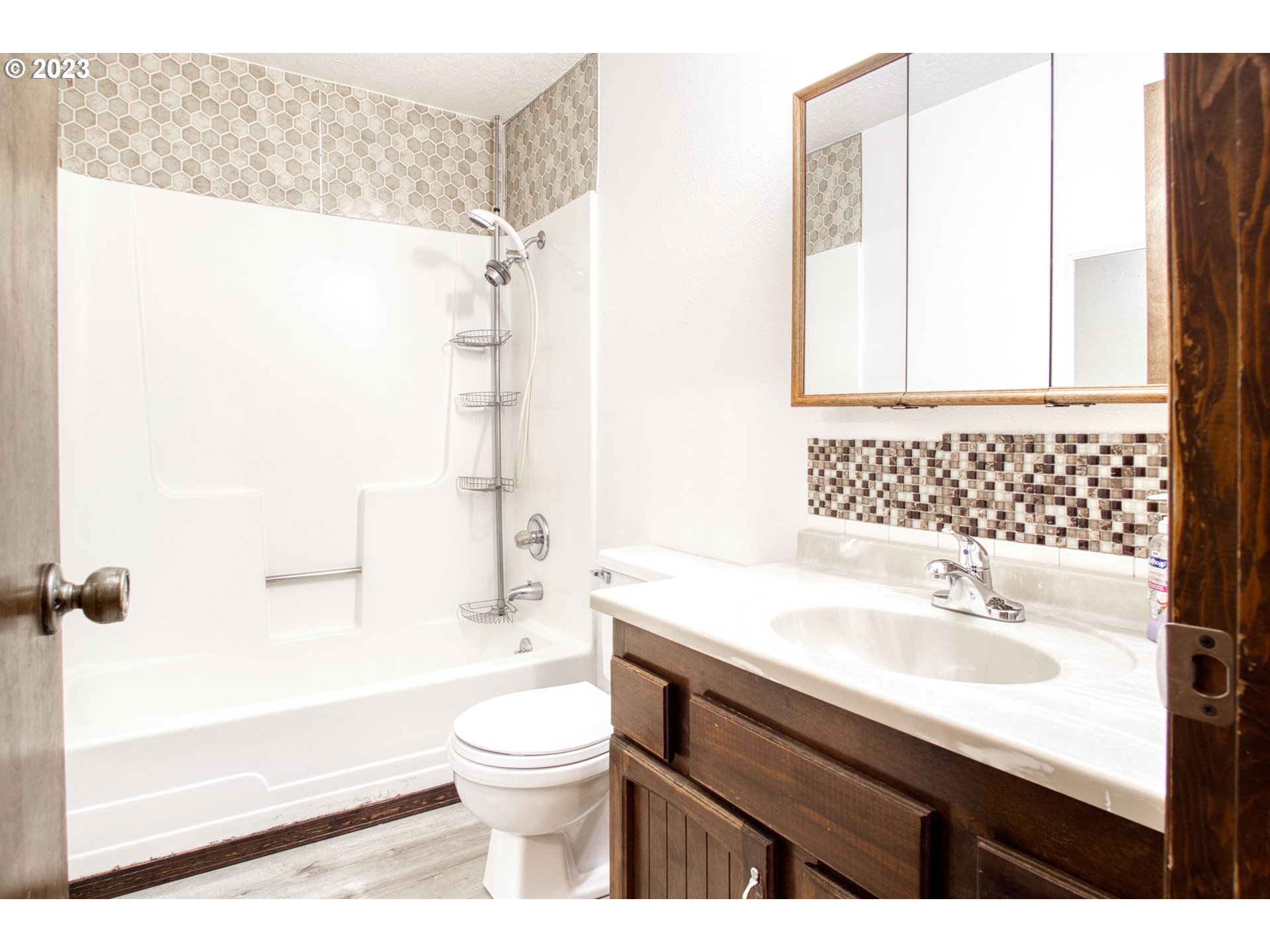 415 NE 136TH AVE