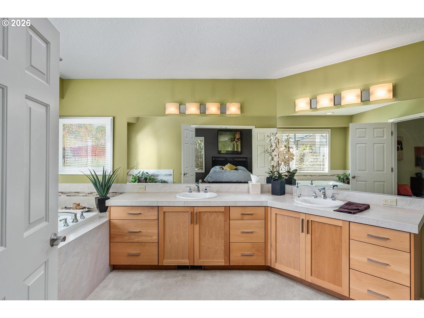16035 NW ELIZABETH CT