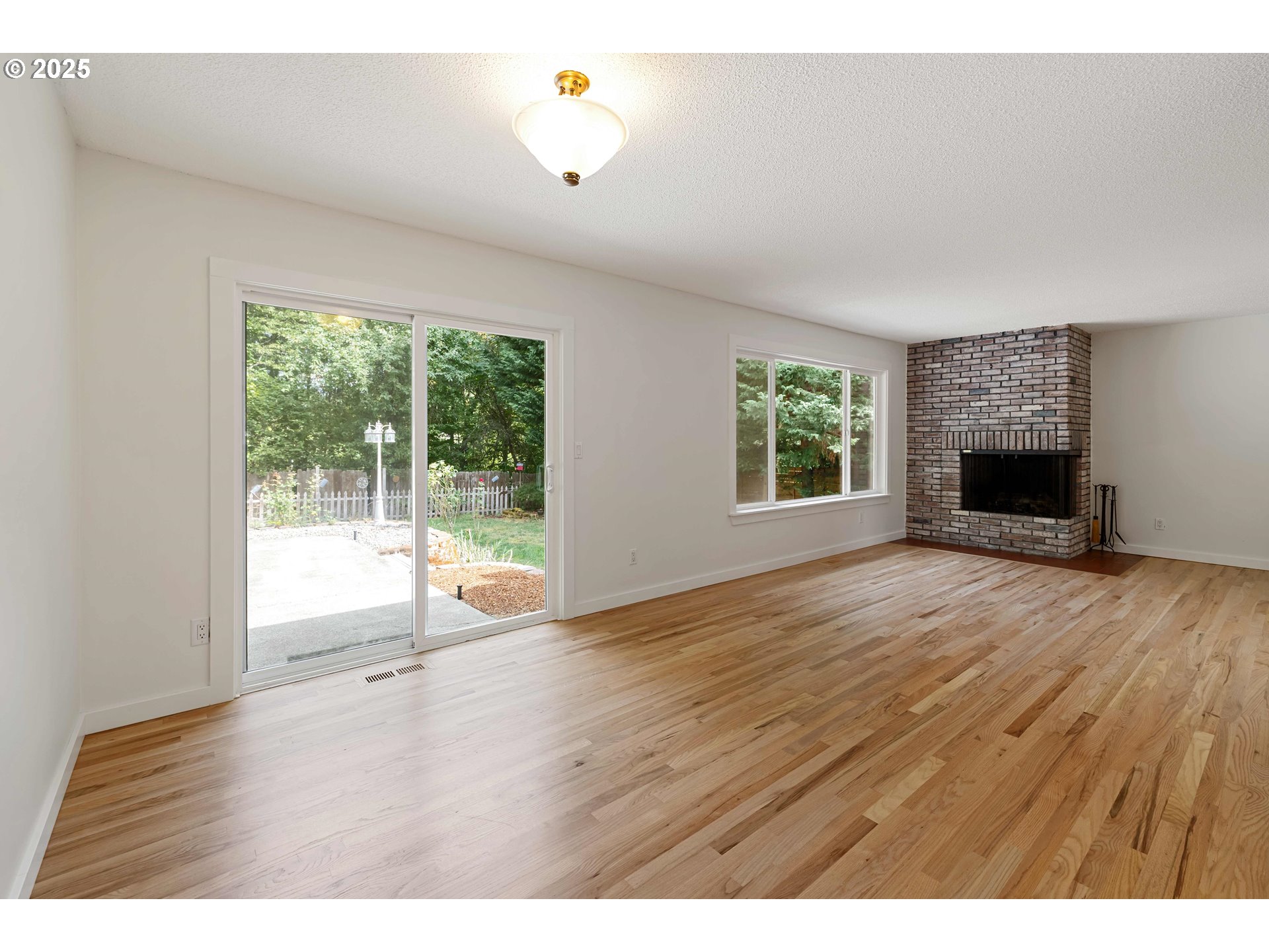 414 SW FRENWOOD WAY