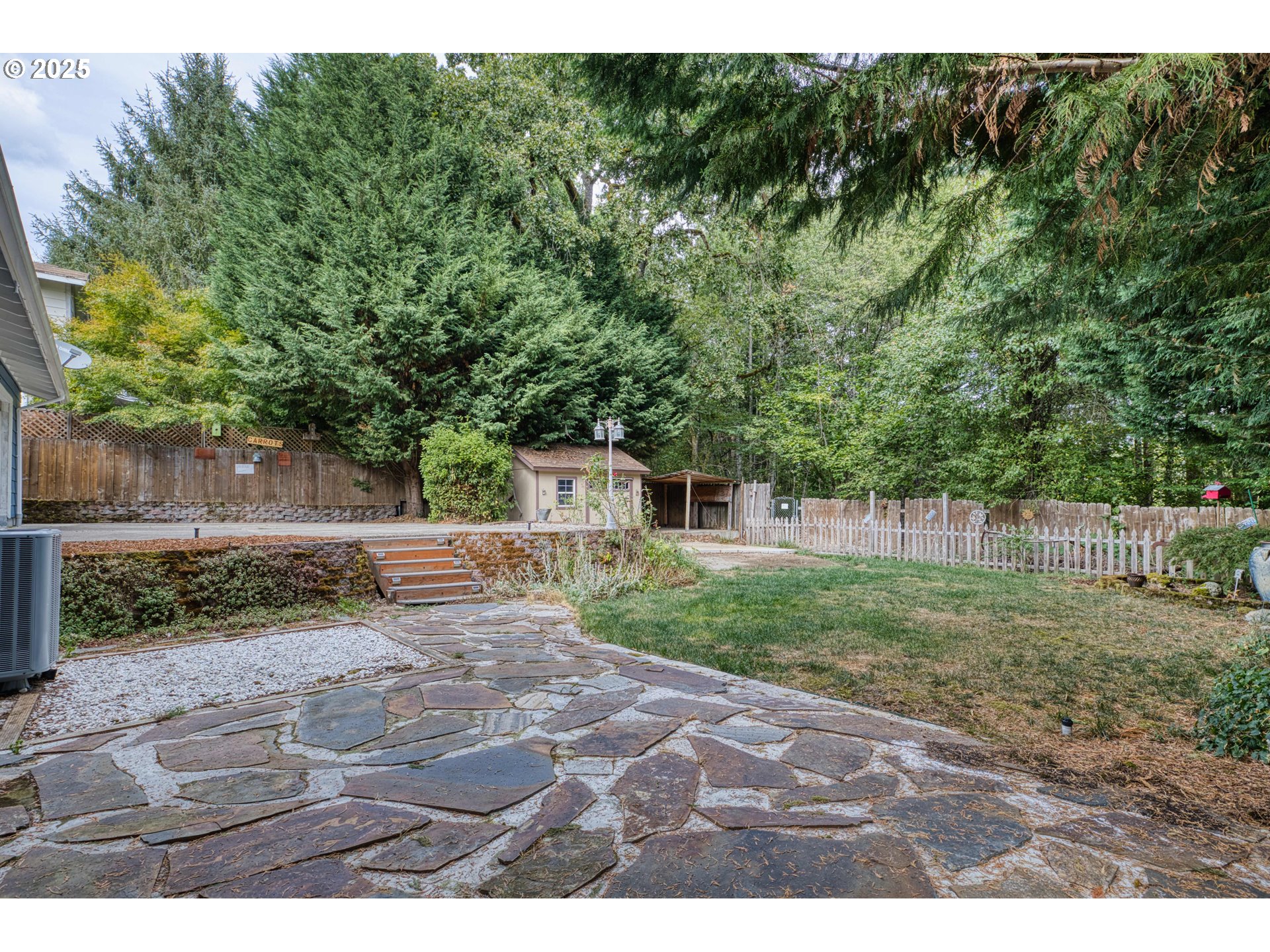 414 SW FRENWOOD WAY