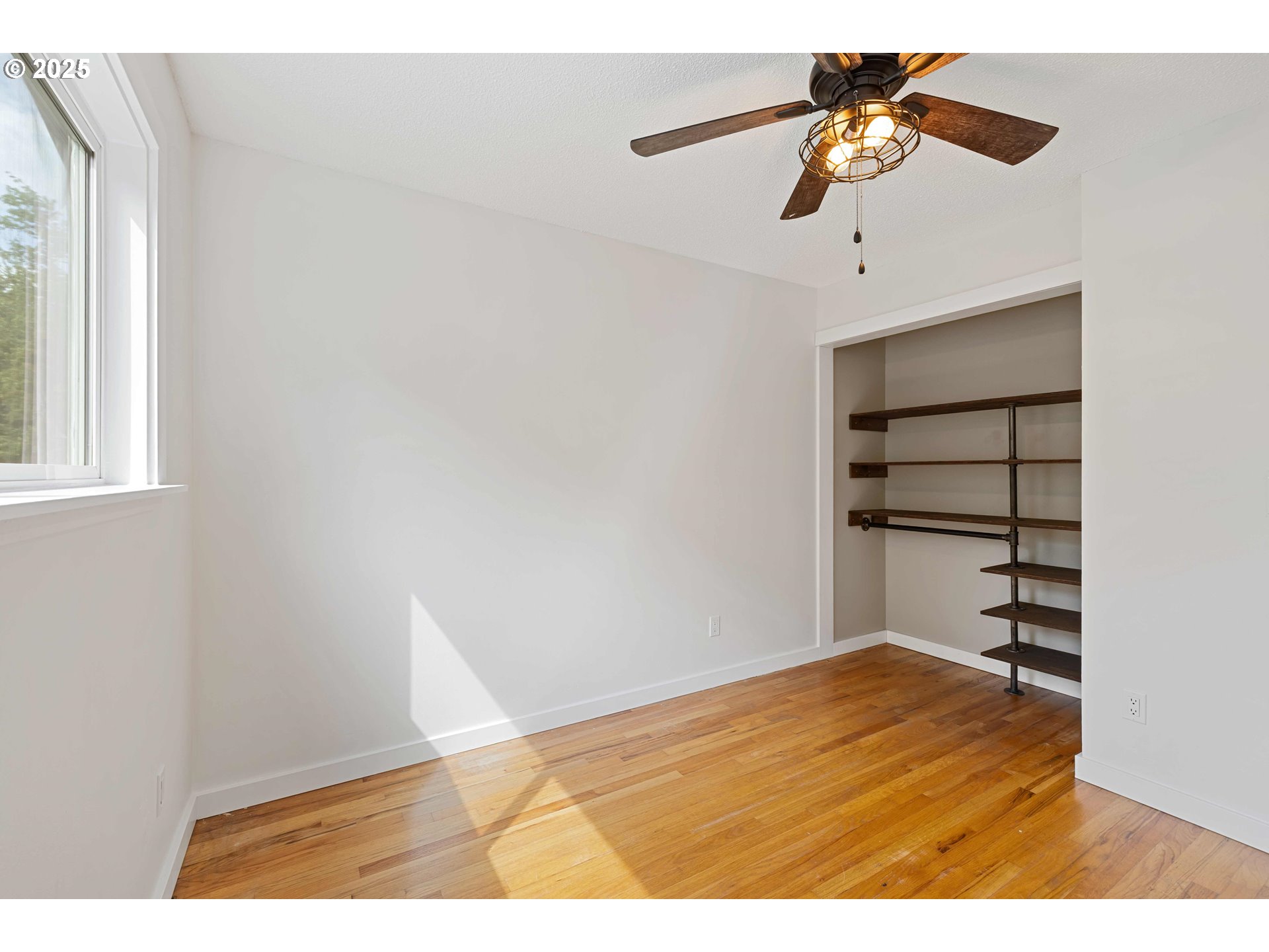 414 SW FRENWOOD WAY