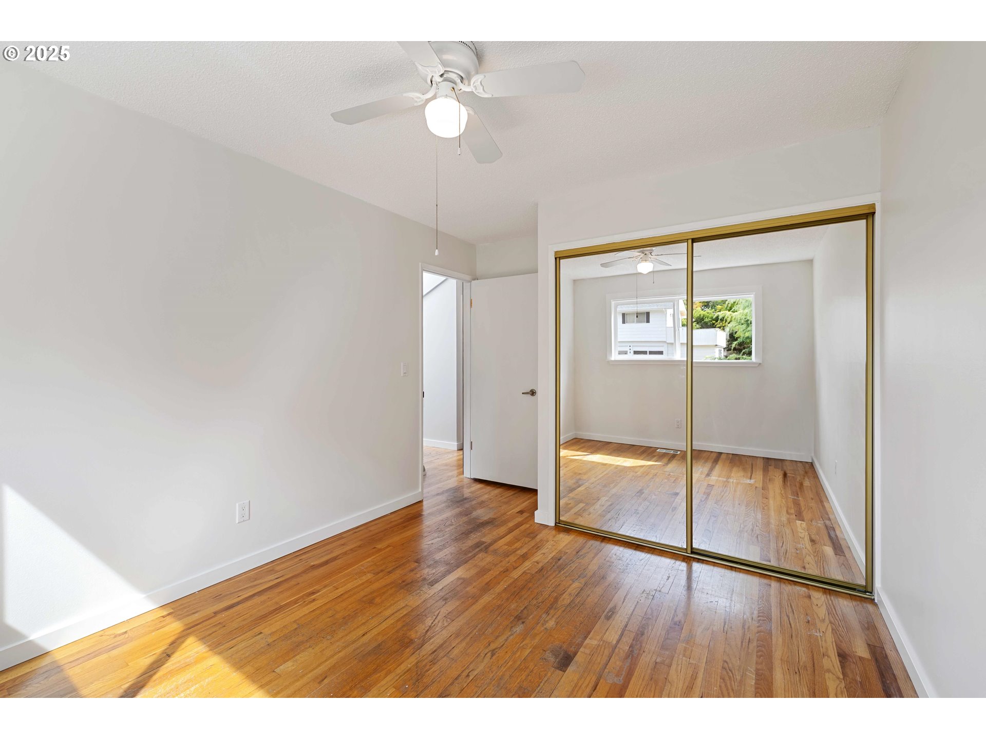414 SW FRENWOOD WAY