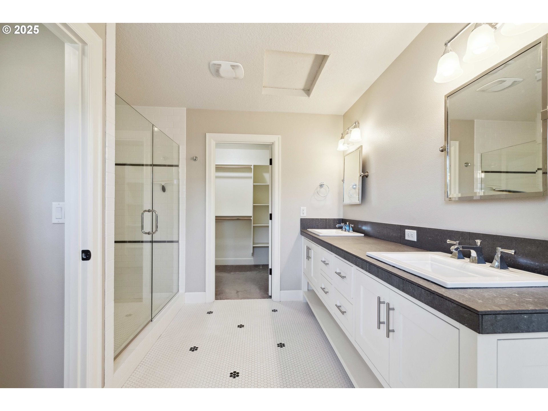 2760 SW SYLVANIA TER