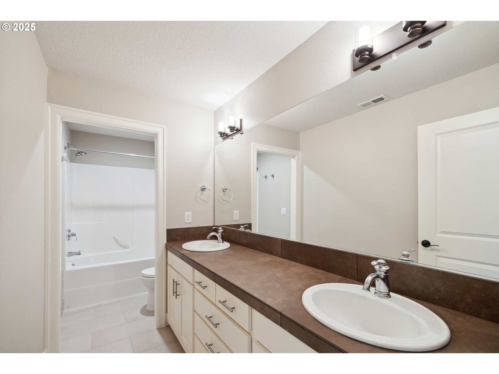 2760 SW SYLVANIA TER