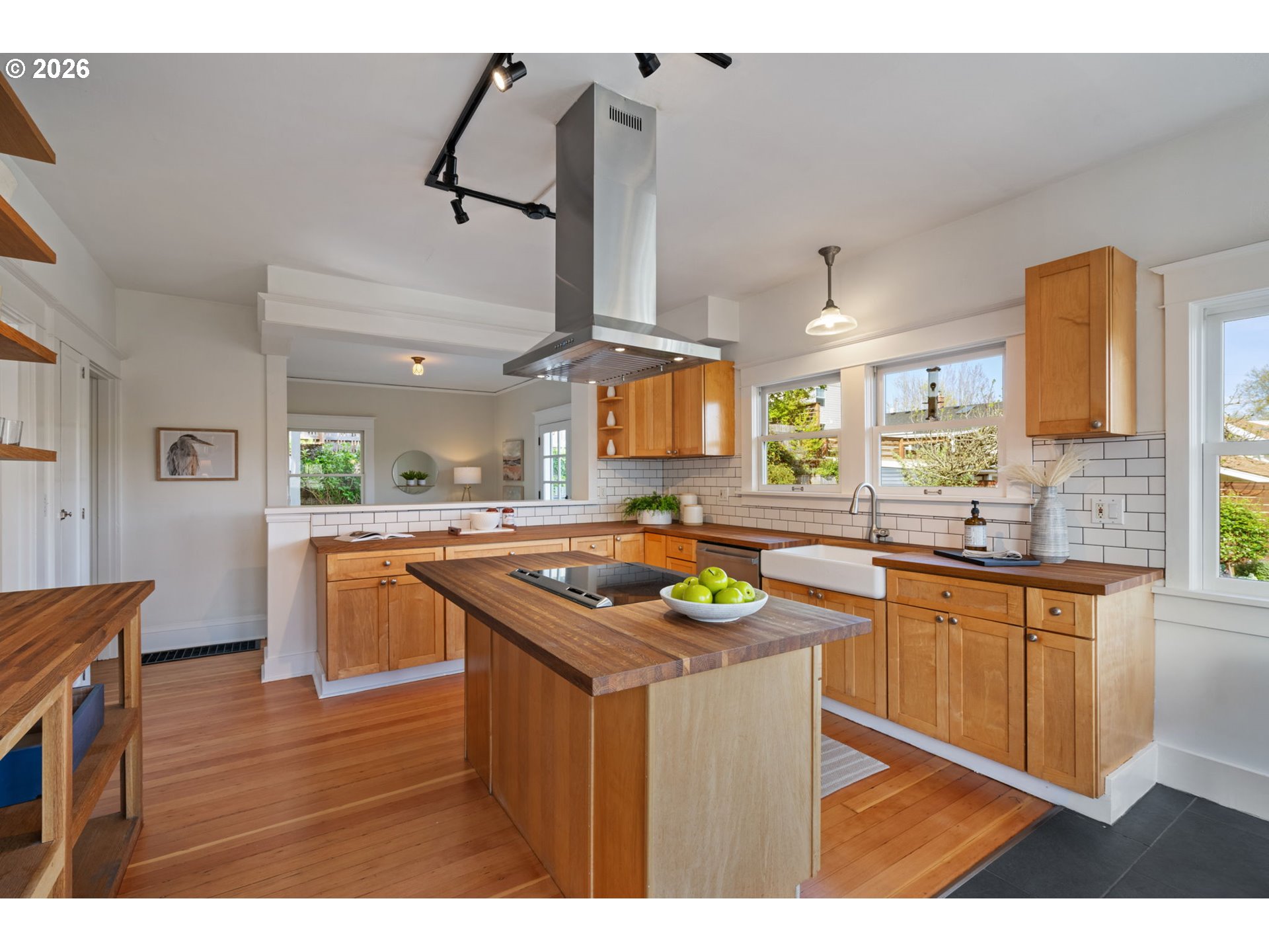 316 NE 44TH AVE