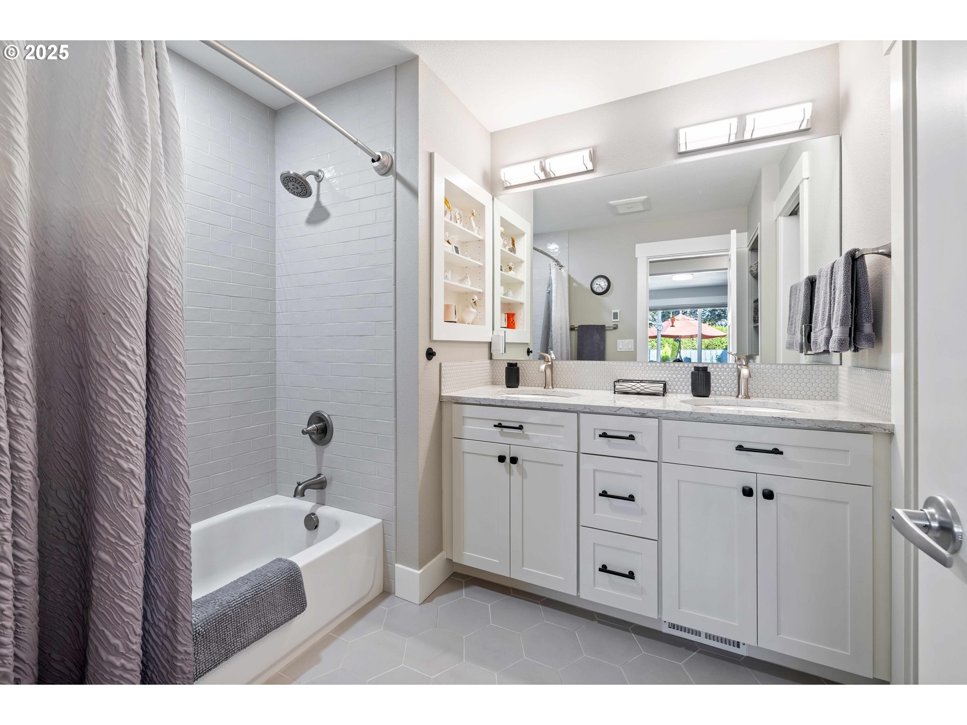 7574 SW ARBOR GLEN CT