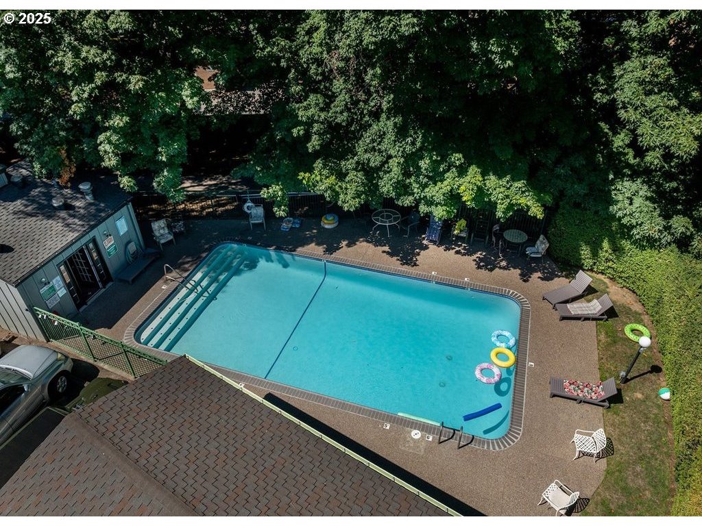 4 TOUCHSTONE DR 141