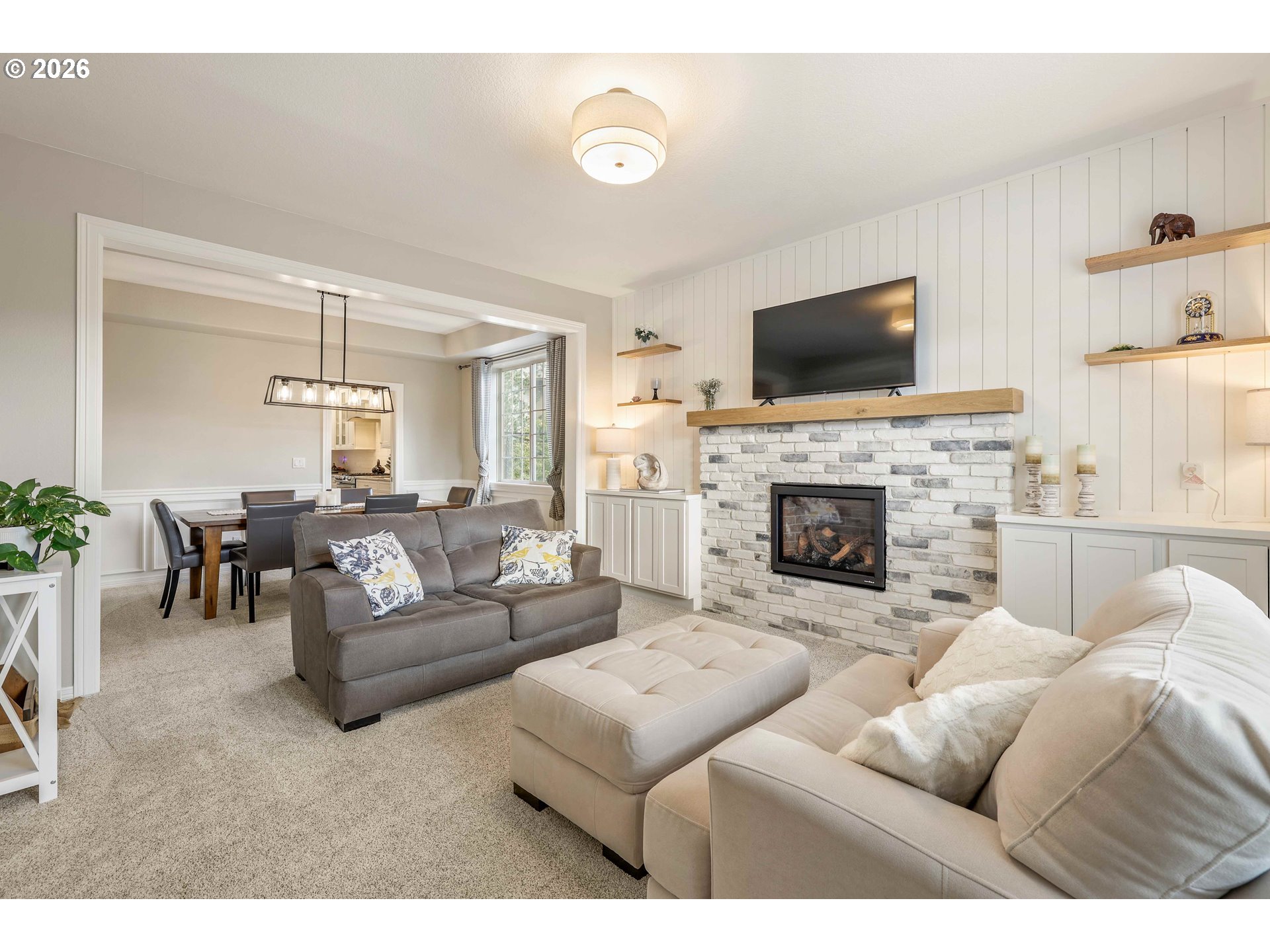 13736 SW MISTLETOE DR