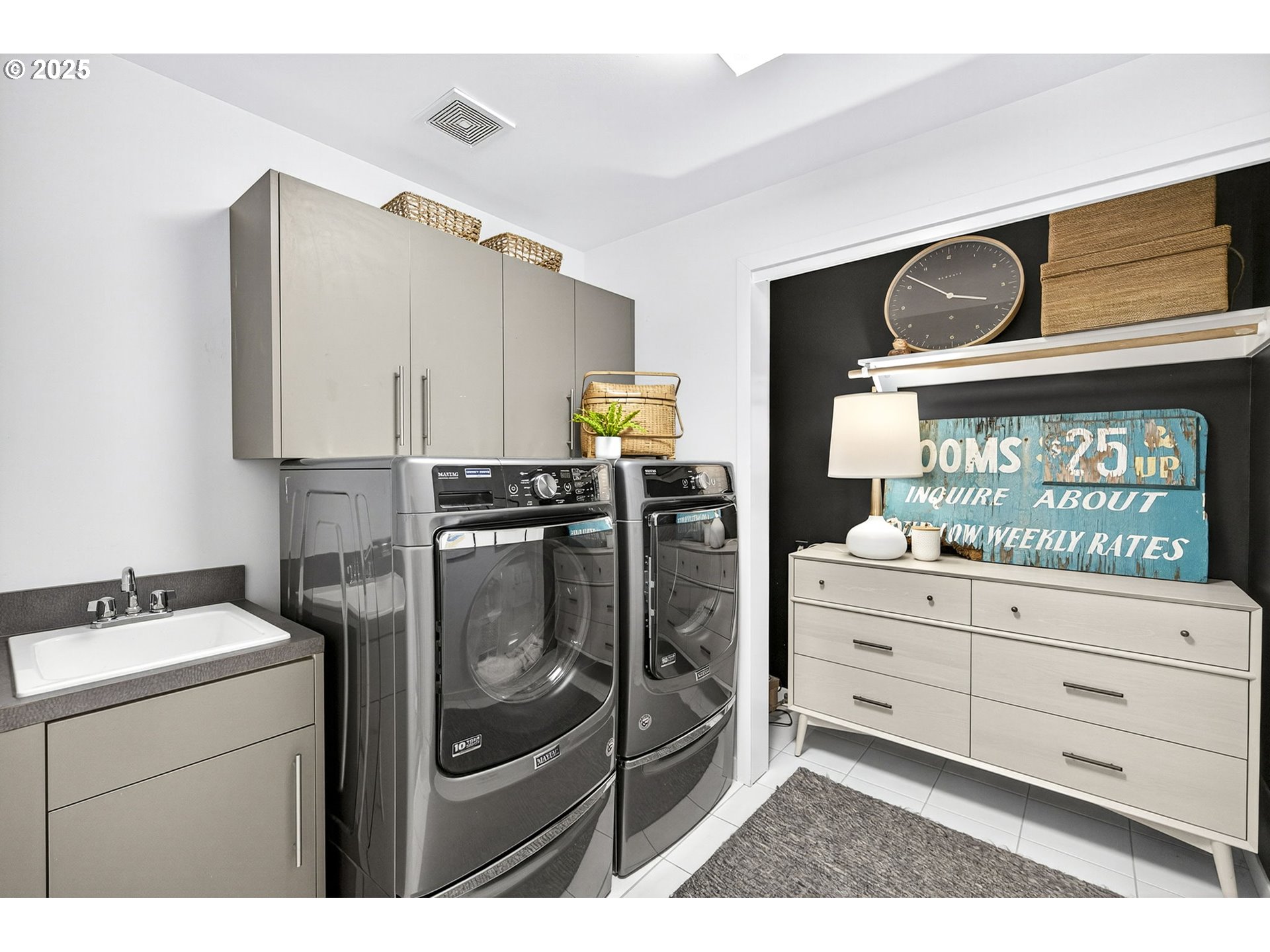 1682 NW RIVERSCAPE ST