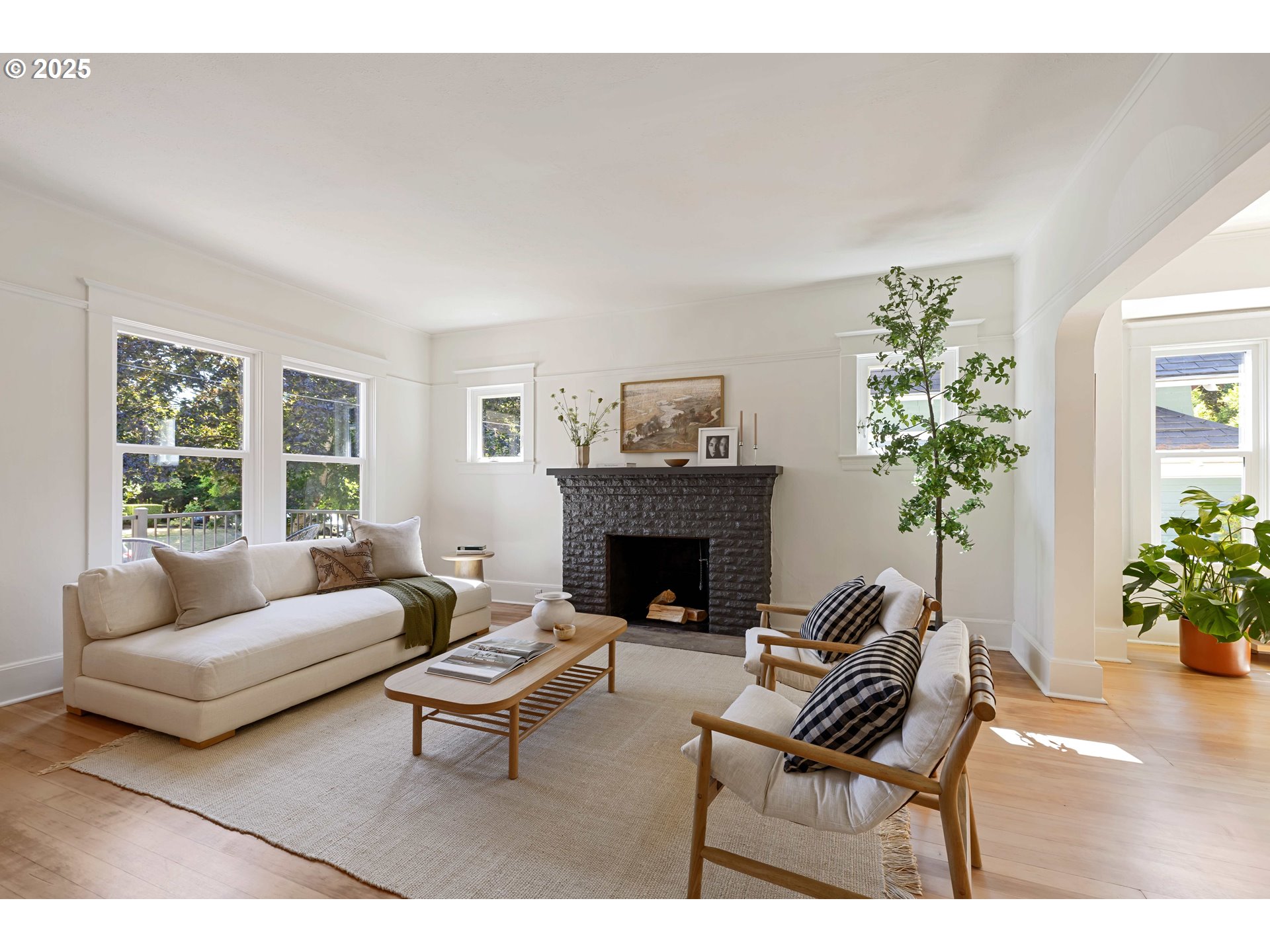 5415 NE SACRAMENTO ST