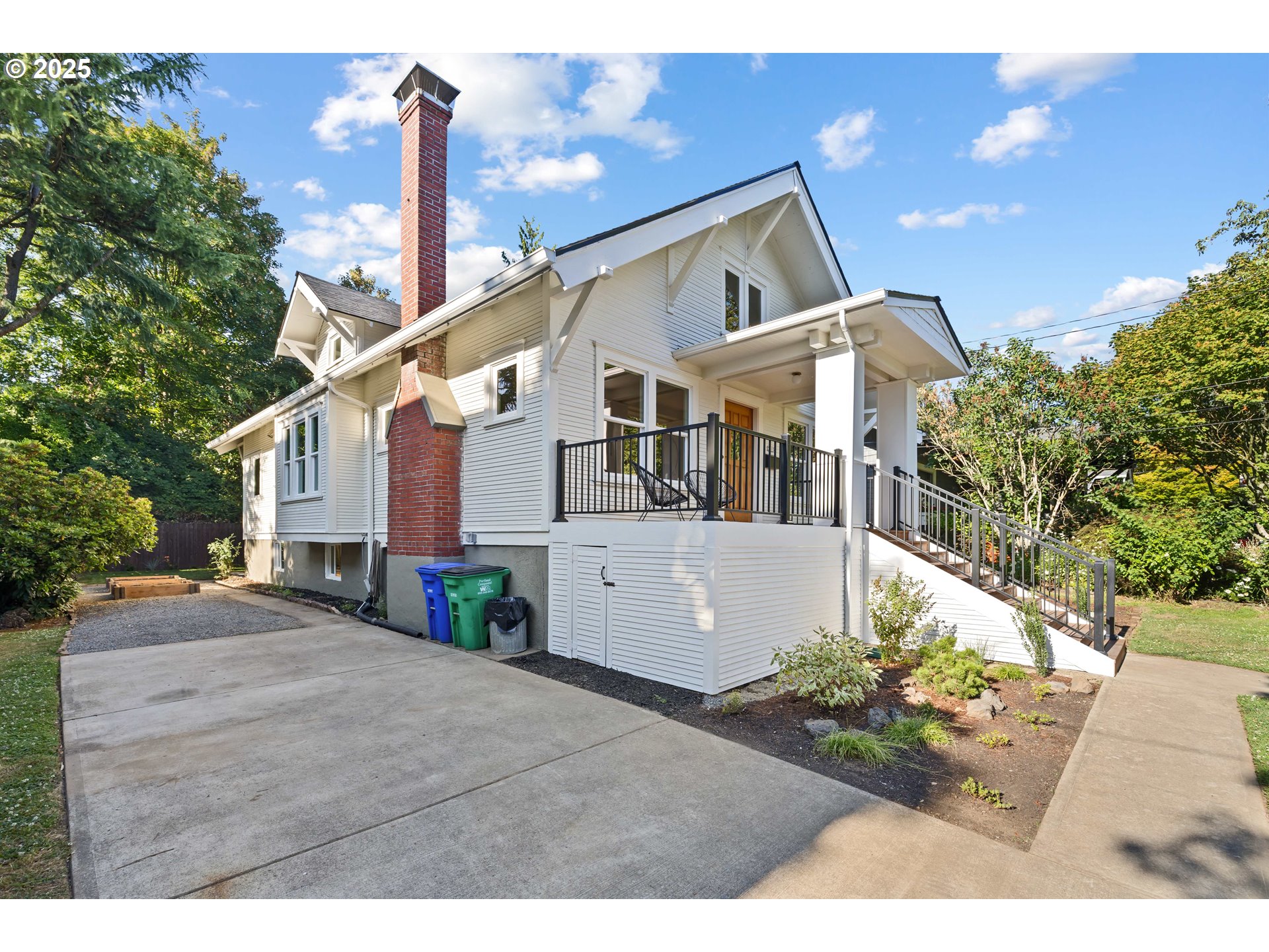 5415 NE SACRAMENTO ST