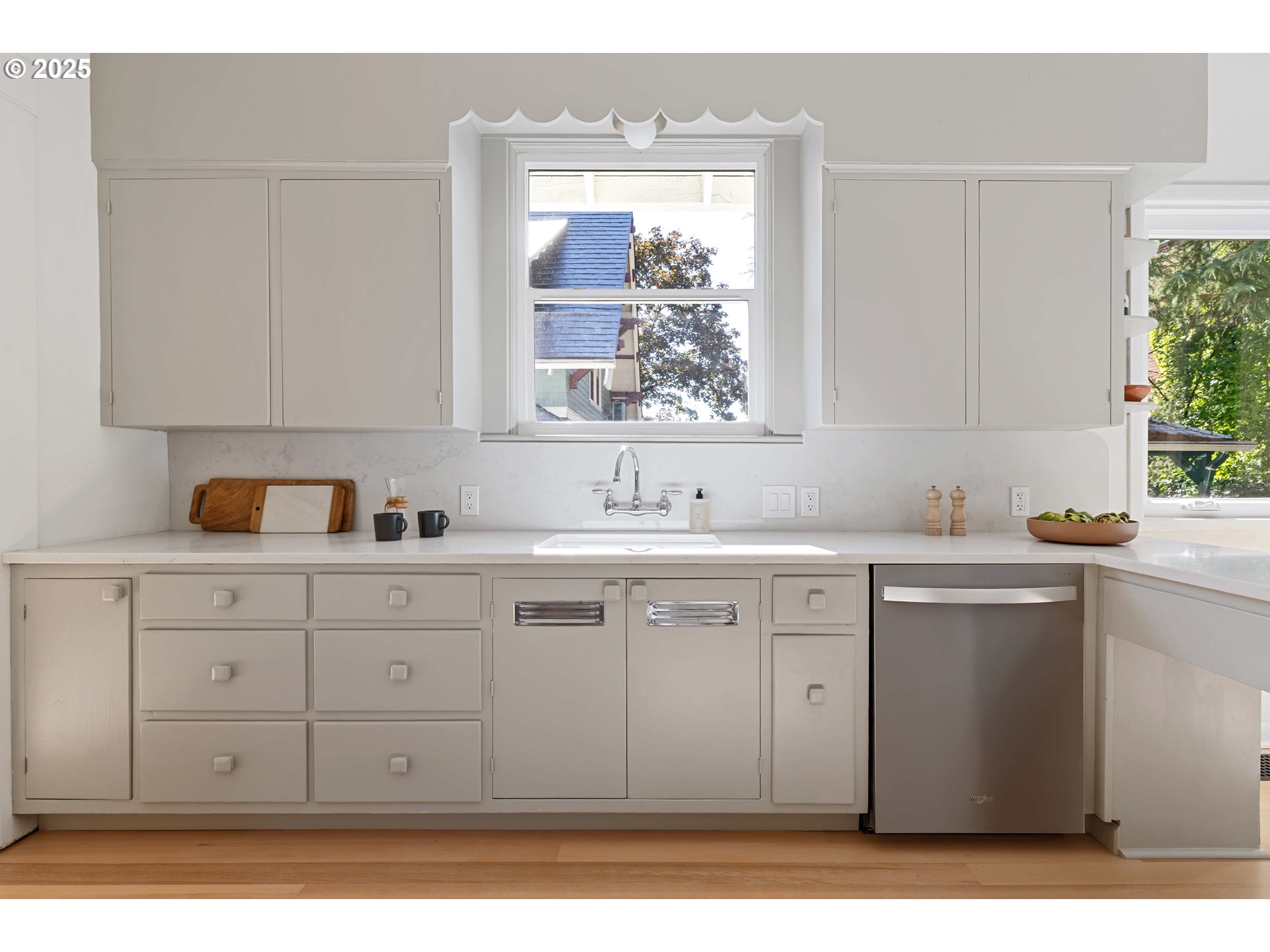 5415 NE SACRAMENTO ST