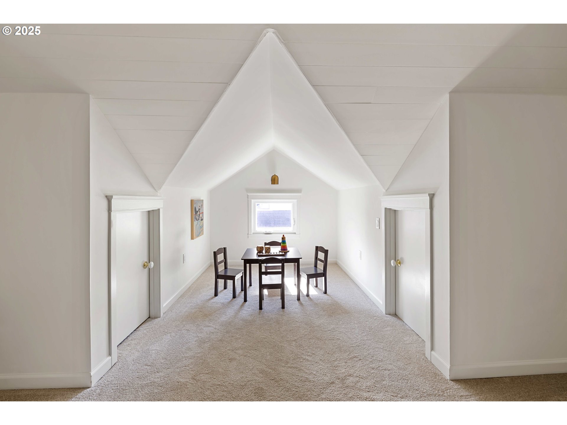 5415 NE SACRAMENTO ST