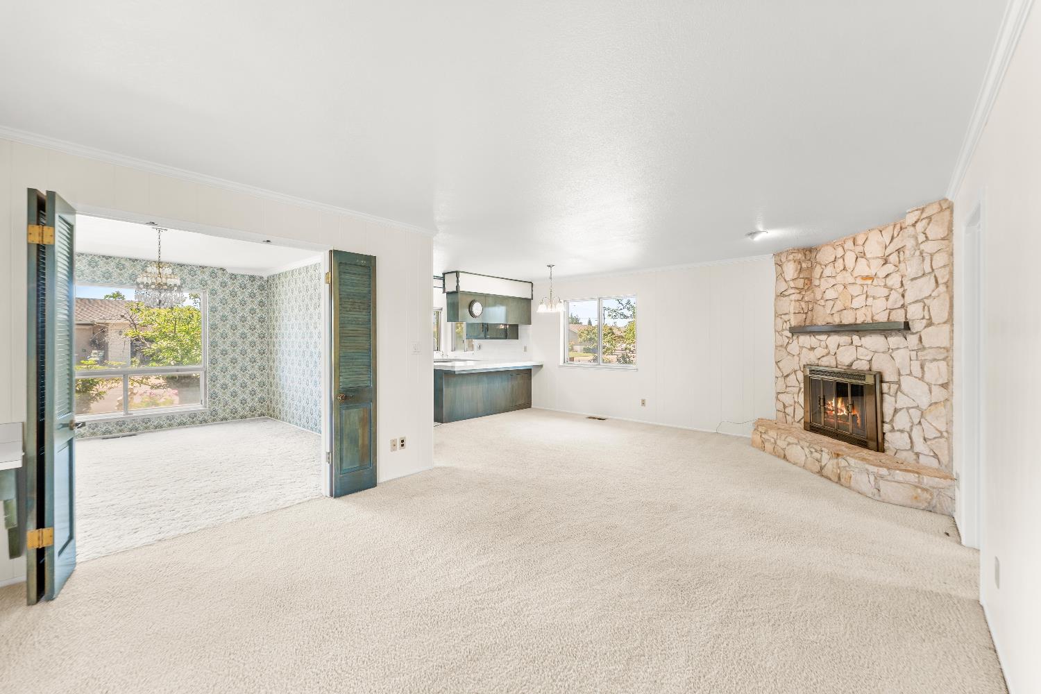 2021 Cabrillo Circle