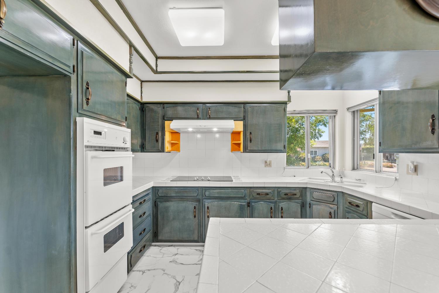2021 Cabrillo Circle