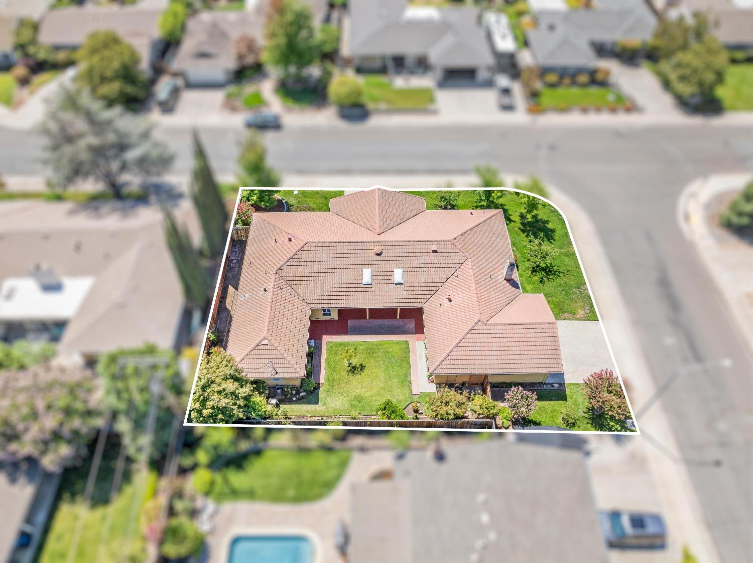 2021 Cabrillo Circle