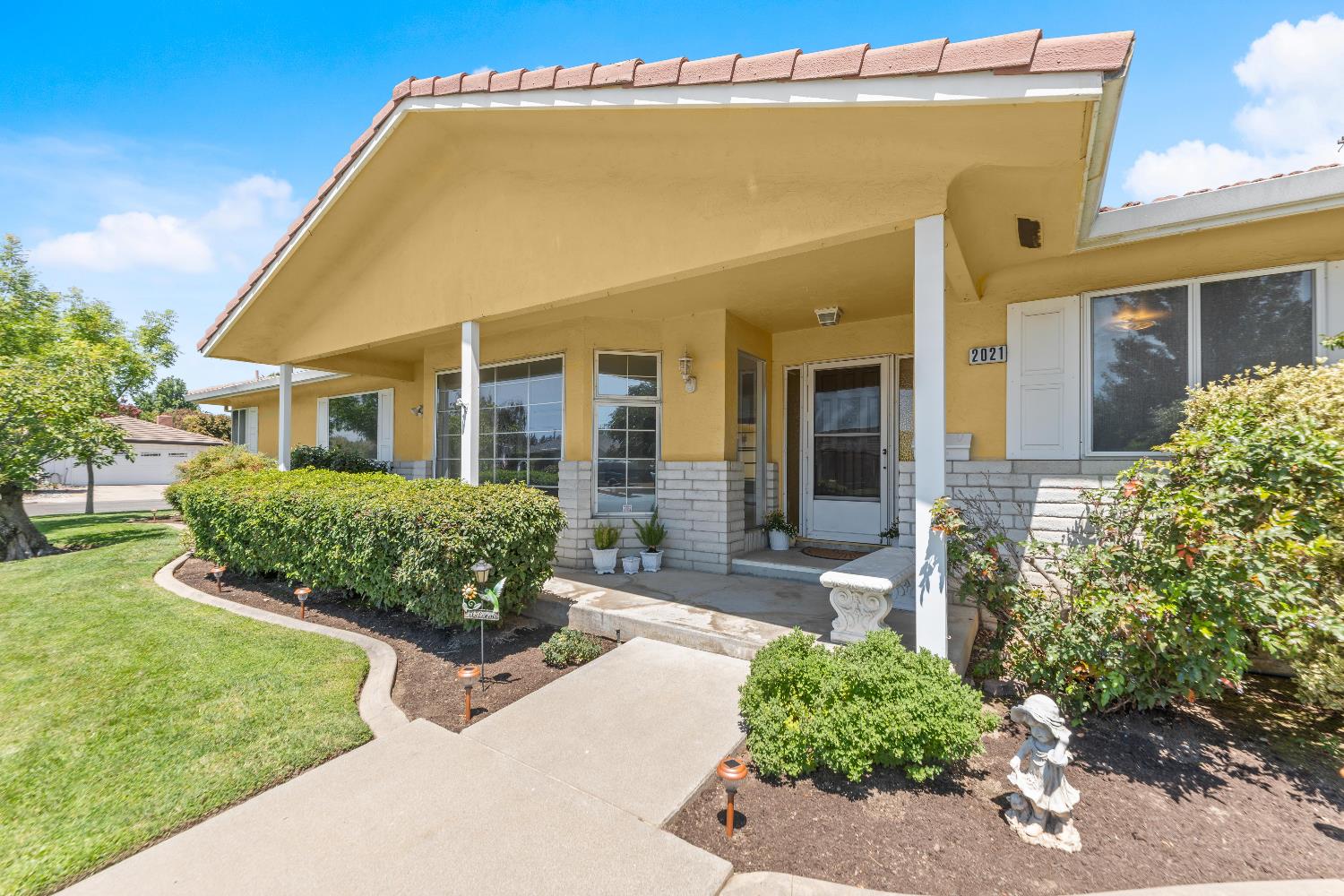 2021 Cabrillo Circle