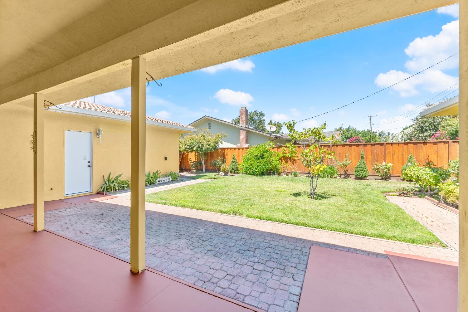 2021 Cabrillo Circle