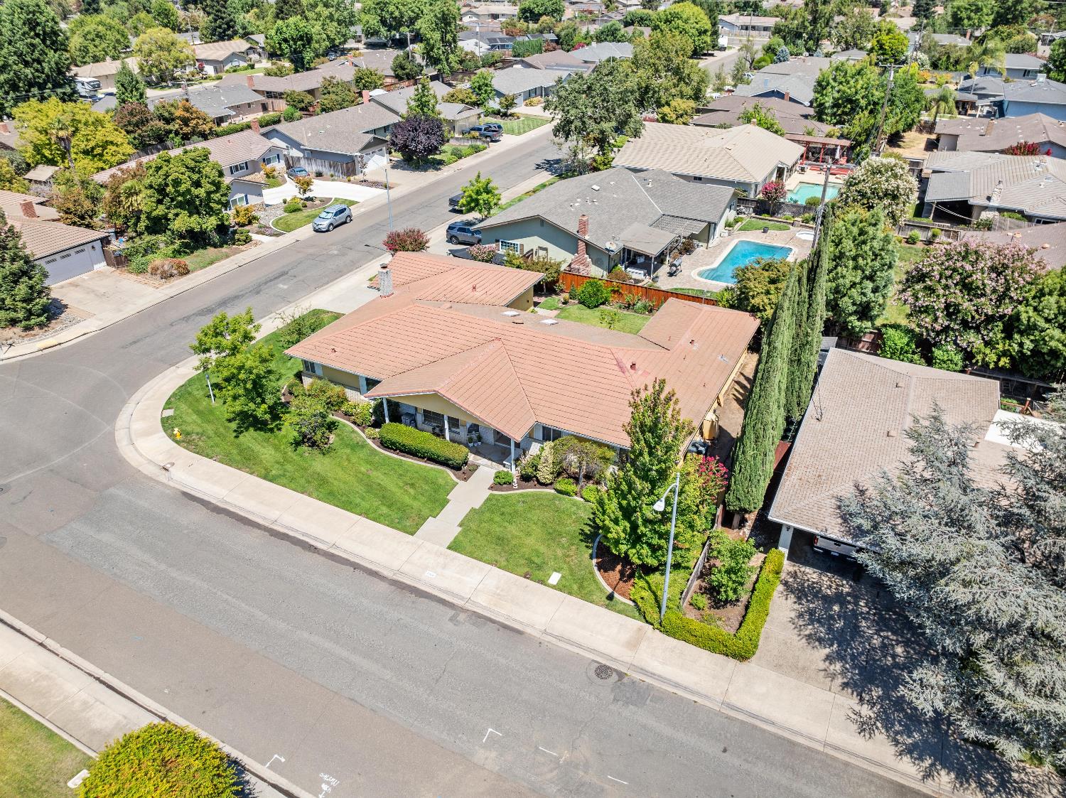 2021 Cabrillo Circle