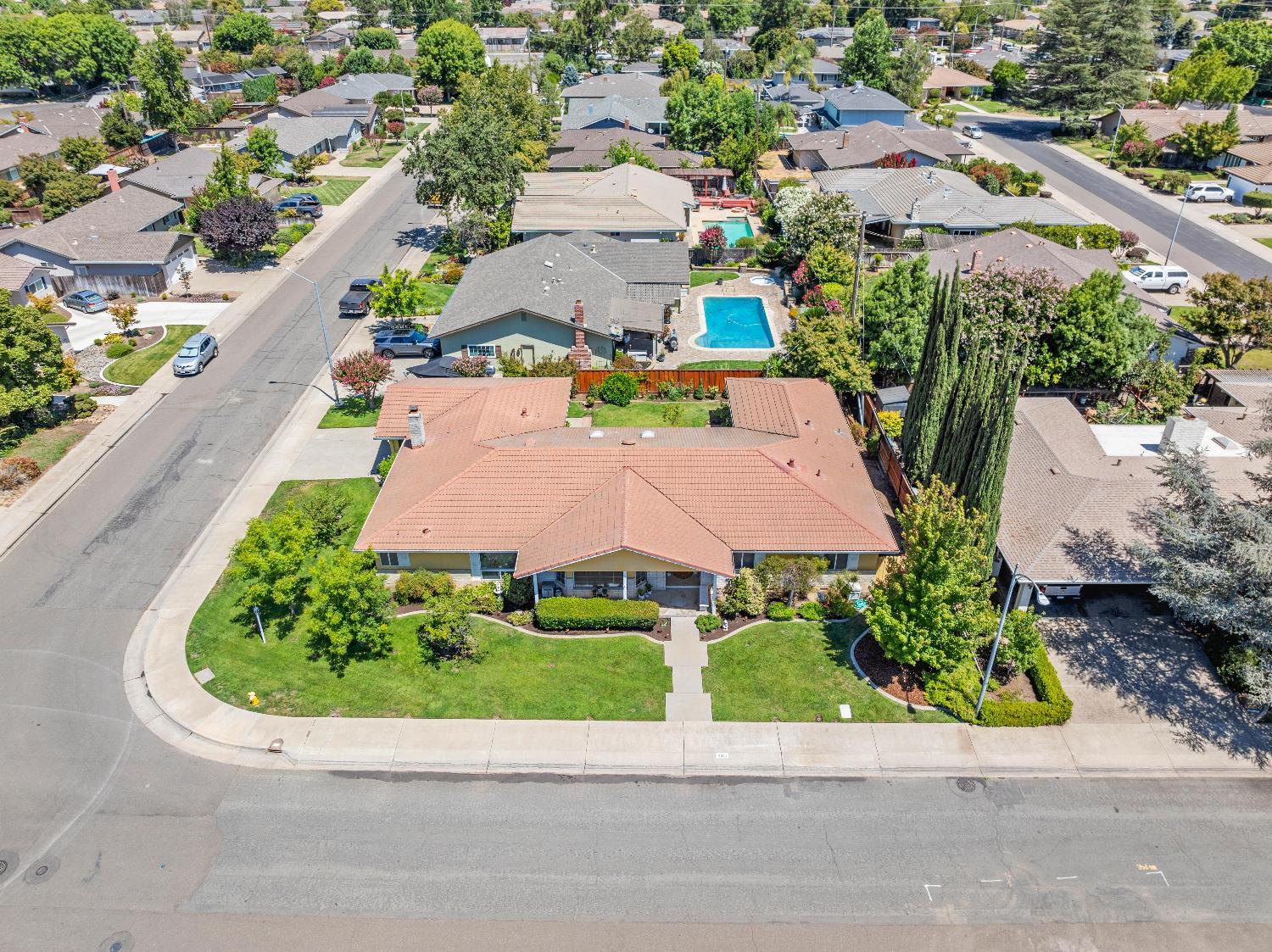 2021 Cabrillo Circle