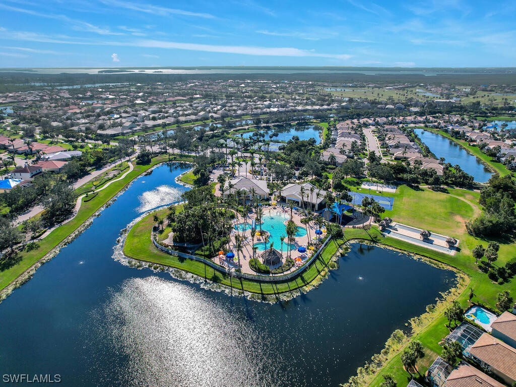 2419 Ashbury CIR