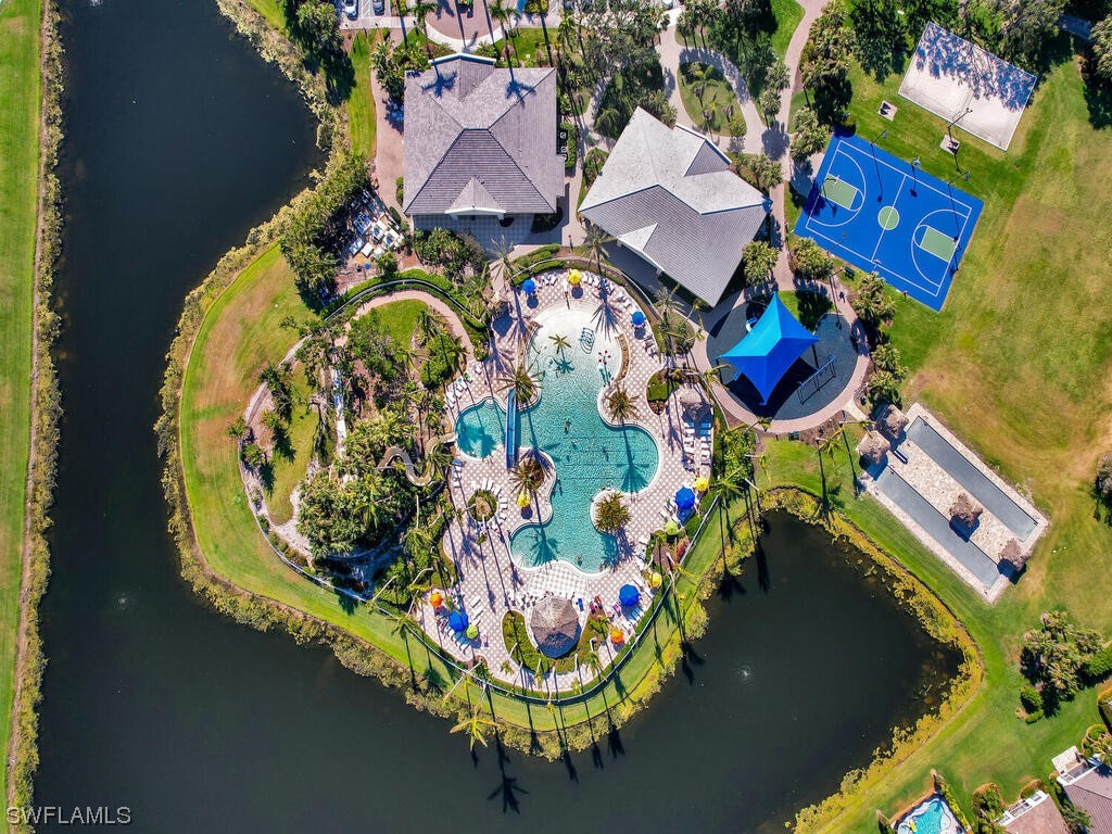 2419 Ashbury CIR