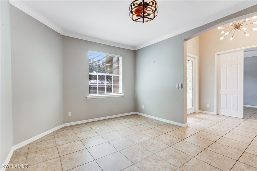 2538 Ashbury CIR