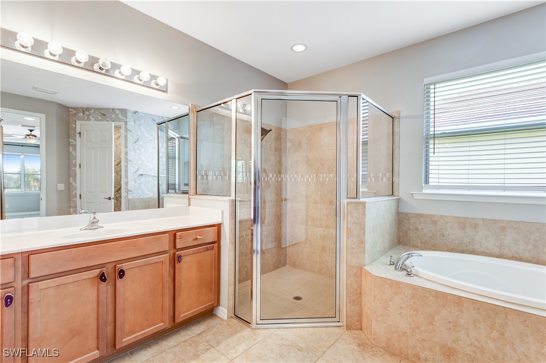2538 Ashbury CIR