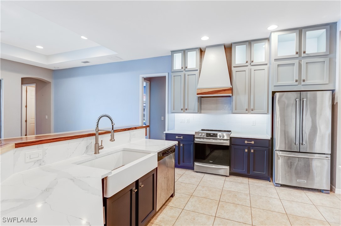 2538 Ashbury CIR