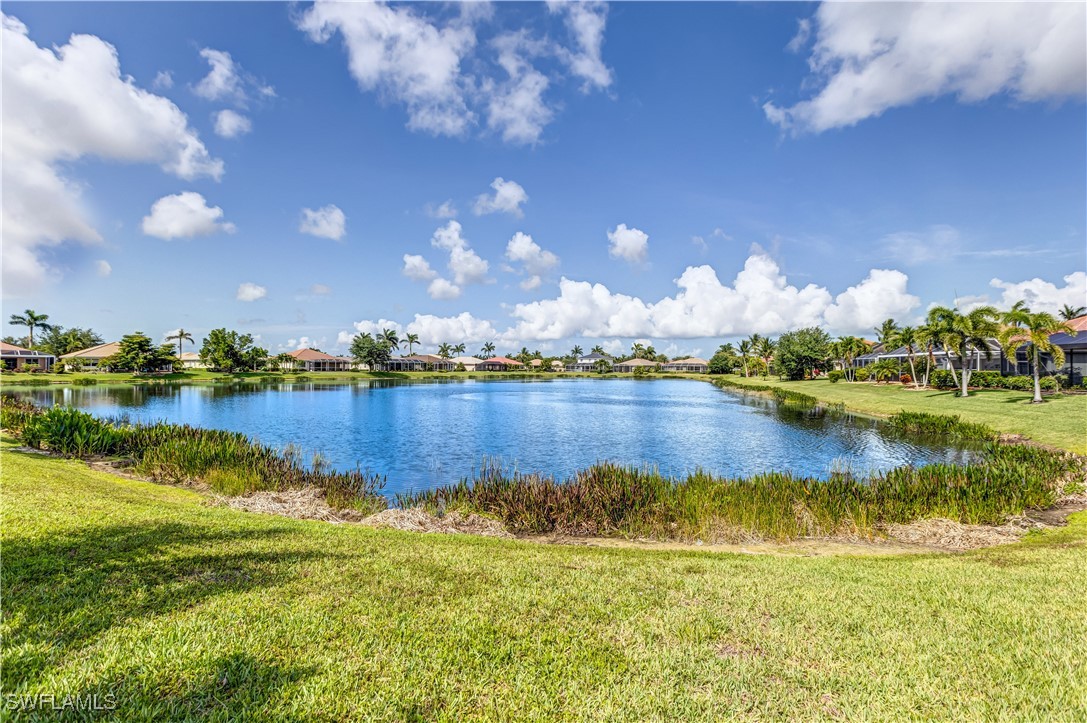 2538 Ashbury CIR
