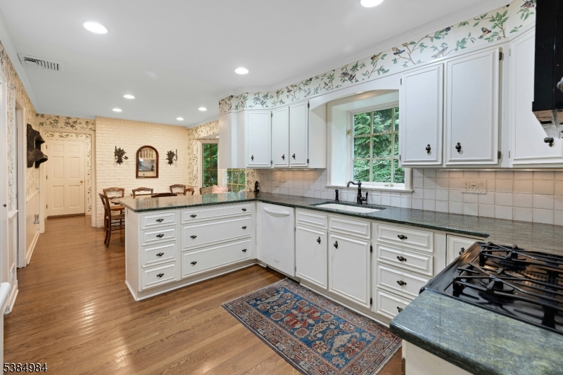 97 Skyline Dr