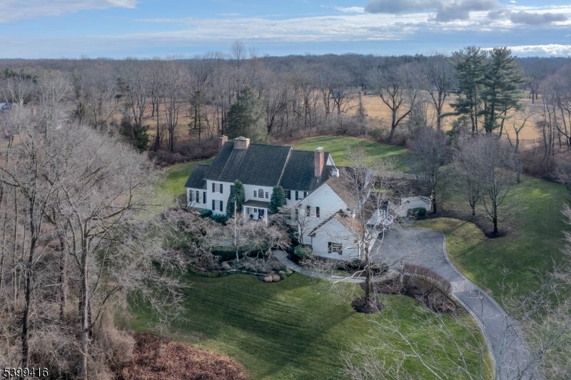 46 Sand Spring Rd