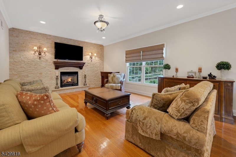 22 Mount Airy Rd