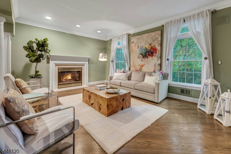 98 Sand Spring Rd