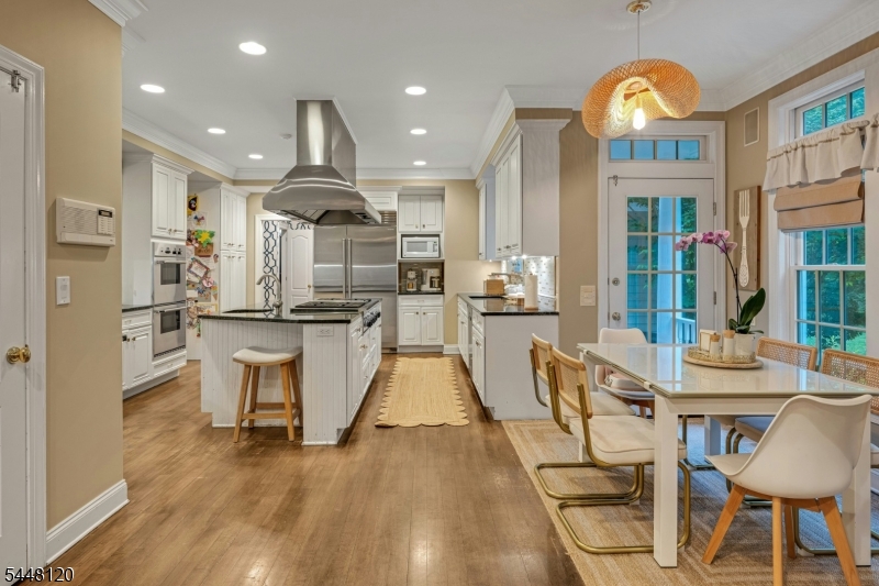 98 Sand Spring Rd