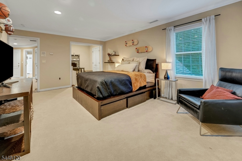 98 Sand Spring Rd
