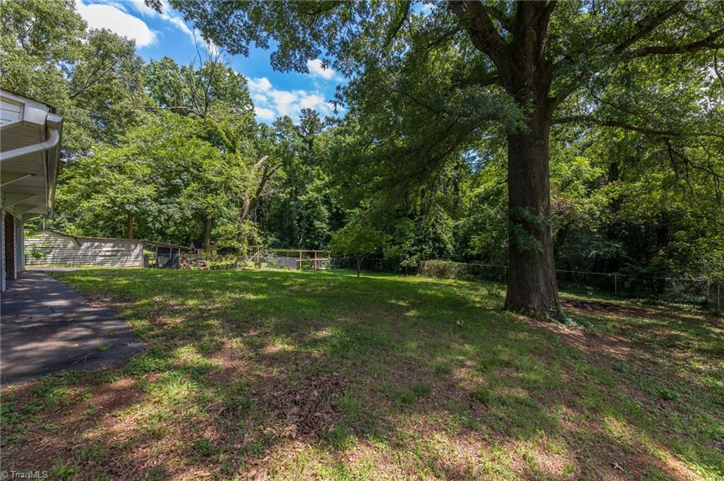 633 Owens Road