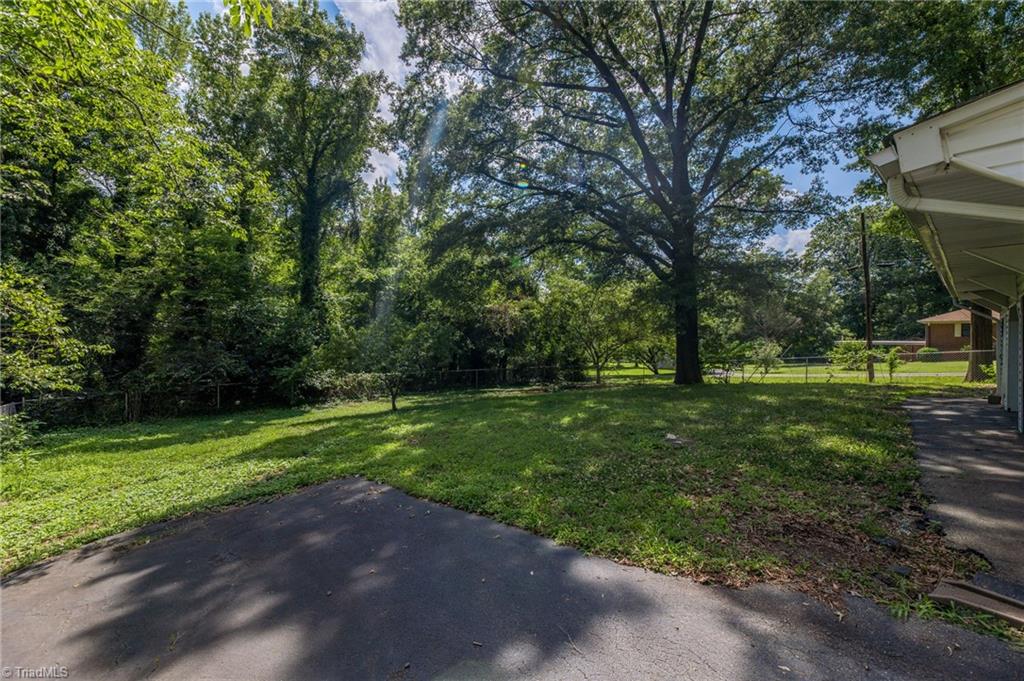 633 Owens Road