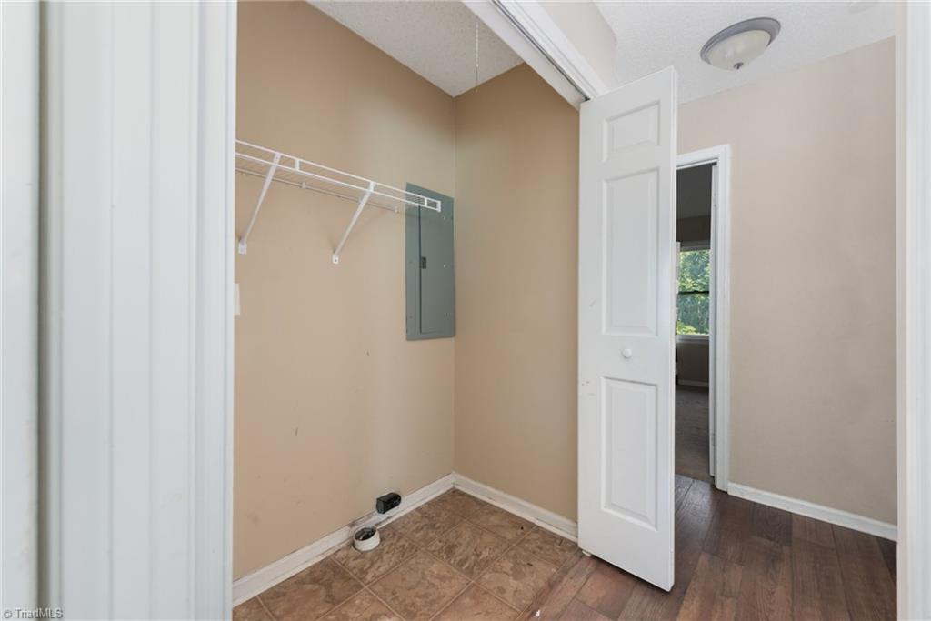 2404 Shelia Drive