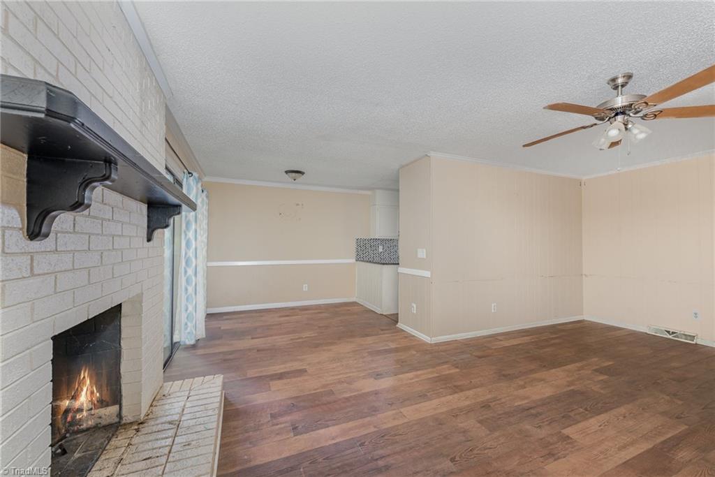2404 Shelia Drive
