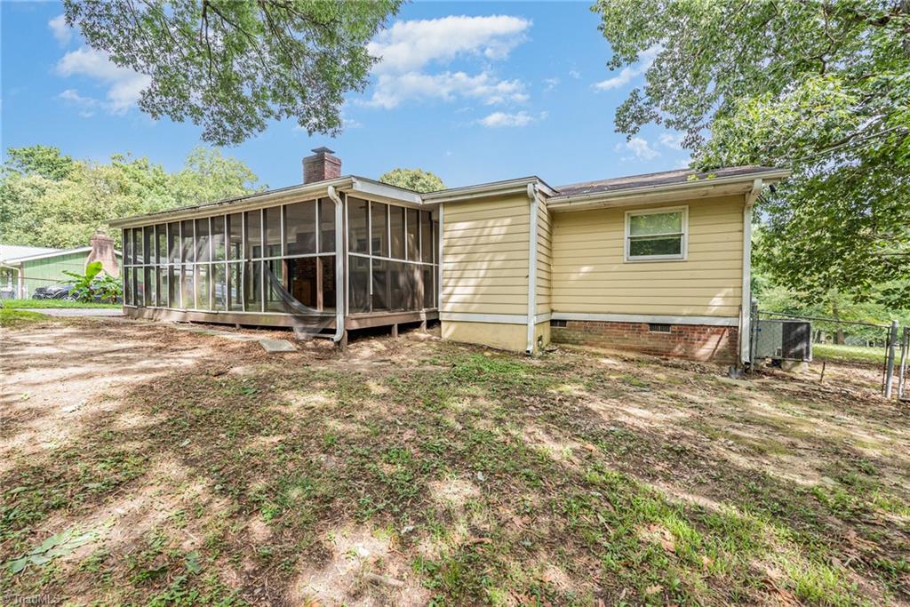 2404 Shelia Drive