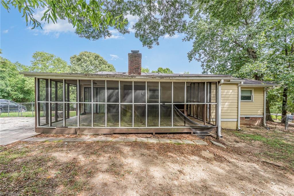 2404 Shelia Drive