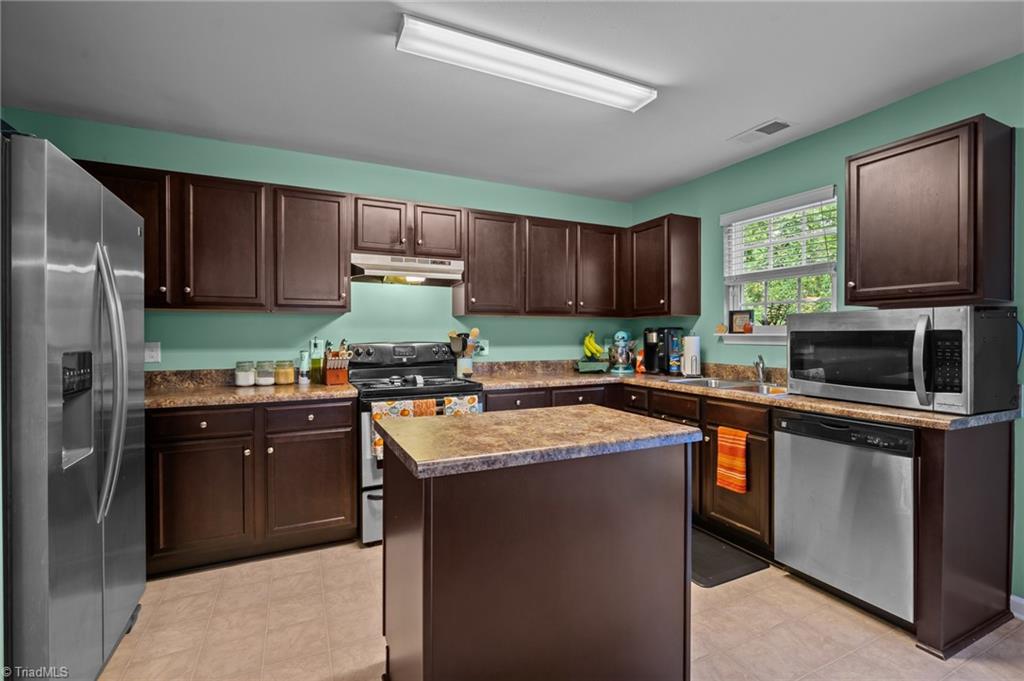 162 Mount Olivet Drive, Winston-Salem