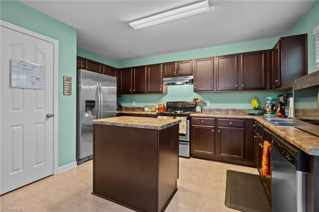 162 Mount Olivet Drive, Winston-Salem