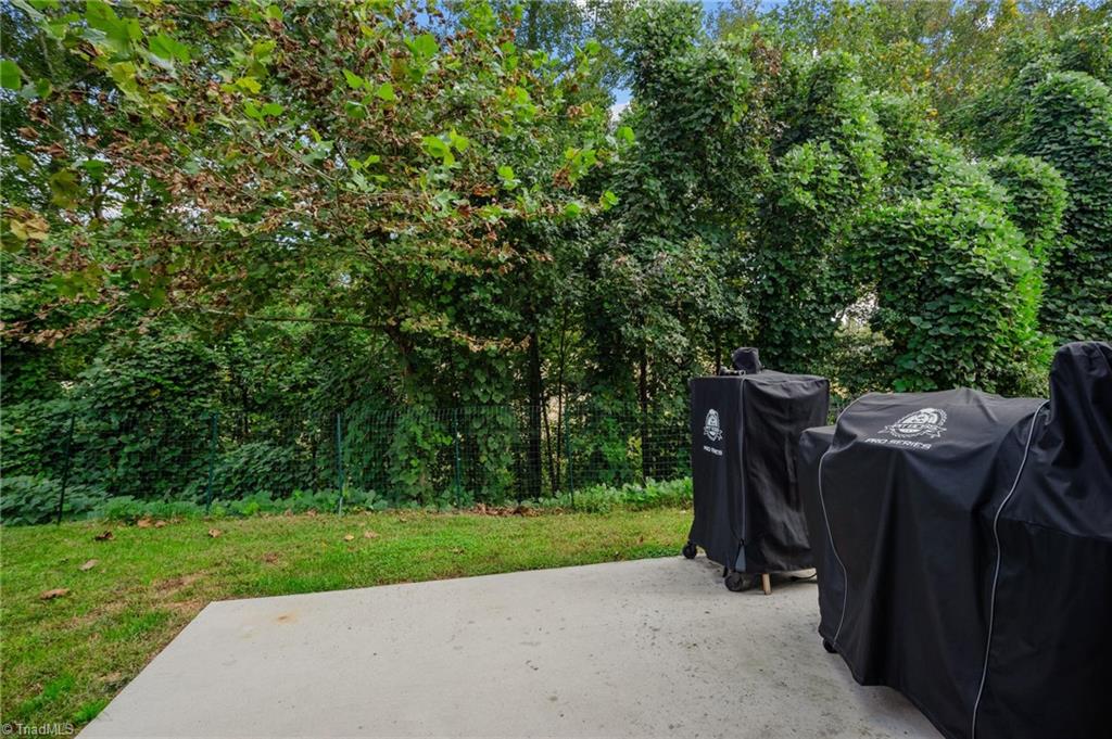 162 Mount Olivet Drive, Winston-Salem