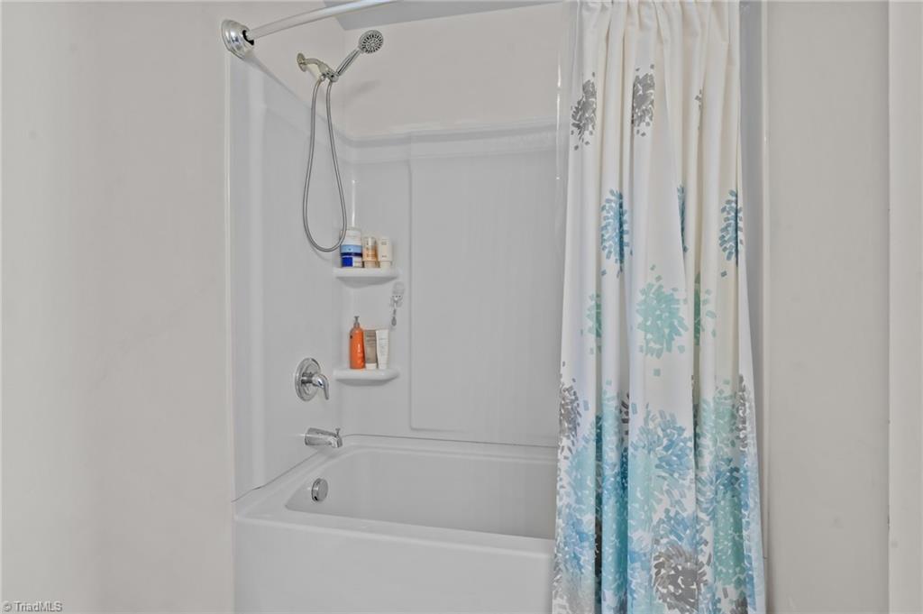 162 Mount Olivet Drive, Winston-Salem