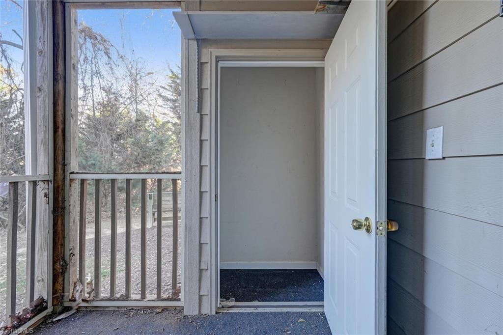 3004 Greystone Point # D