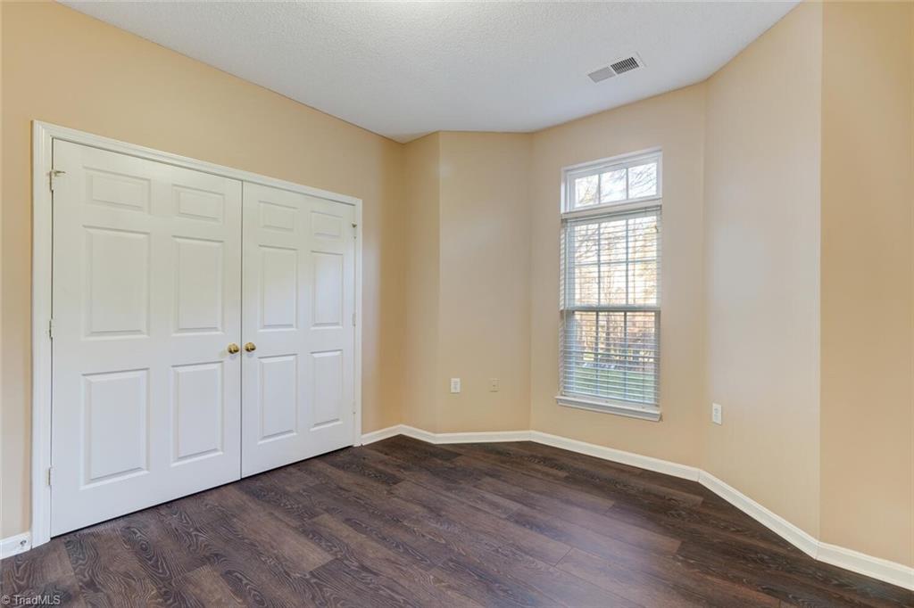 3004 Greystone Point # D